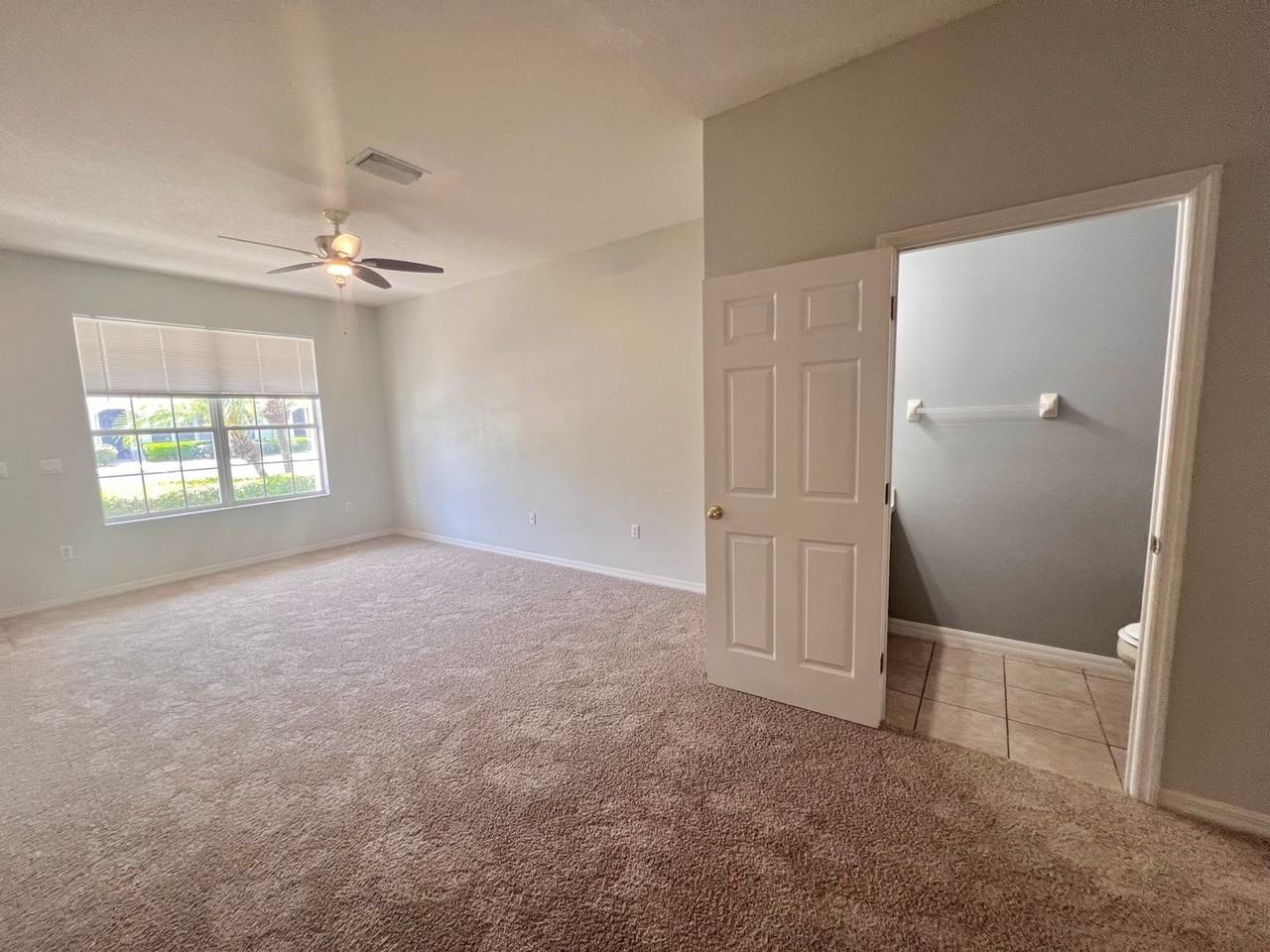 12719 Country Brook Ln - Photo 4 of 22