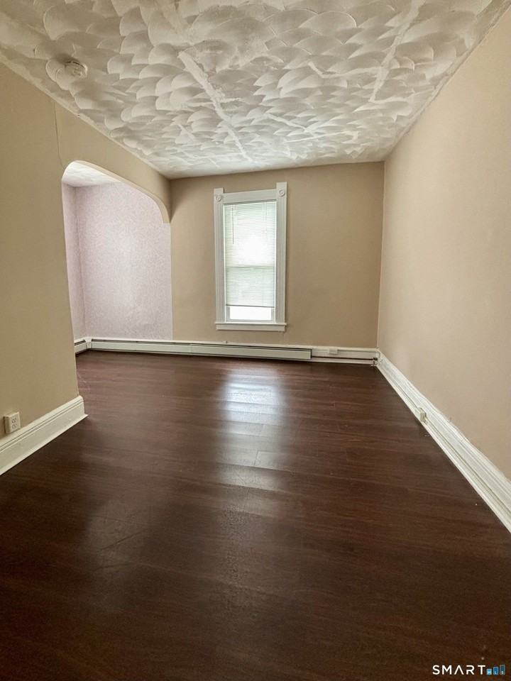 5153 Cliff St - Photo 5 of 9