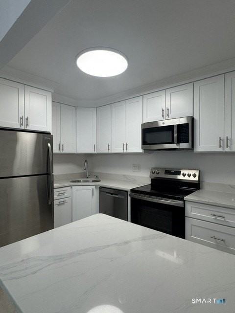 54 Hope St #S - Photo 2 of 11