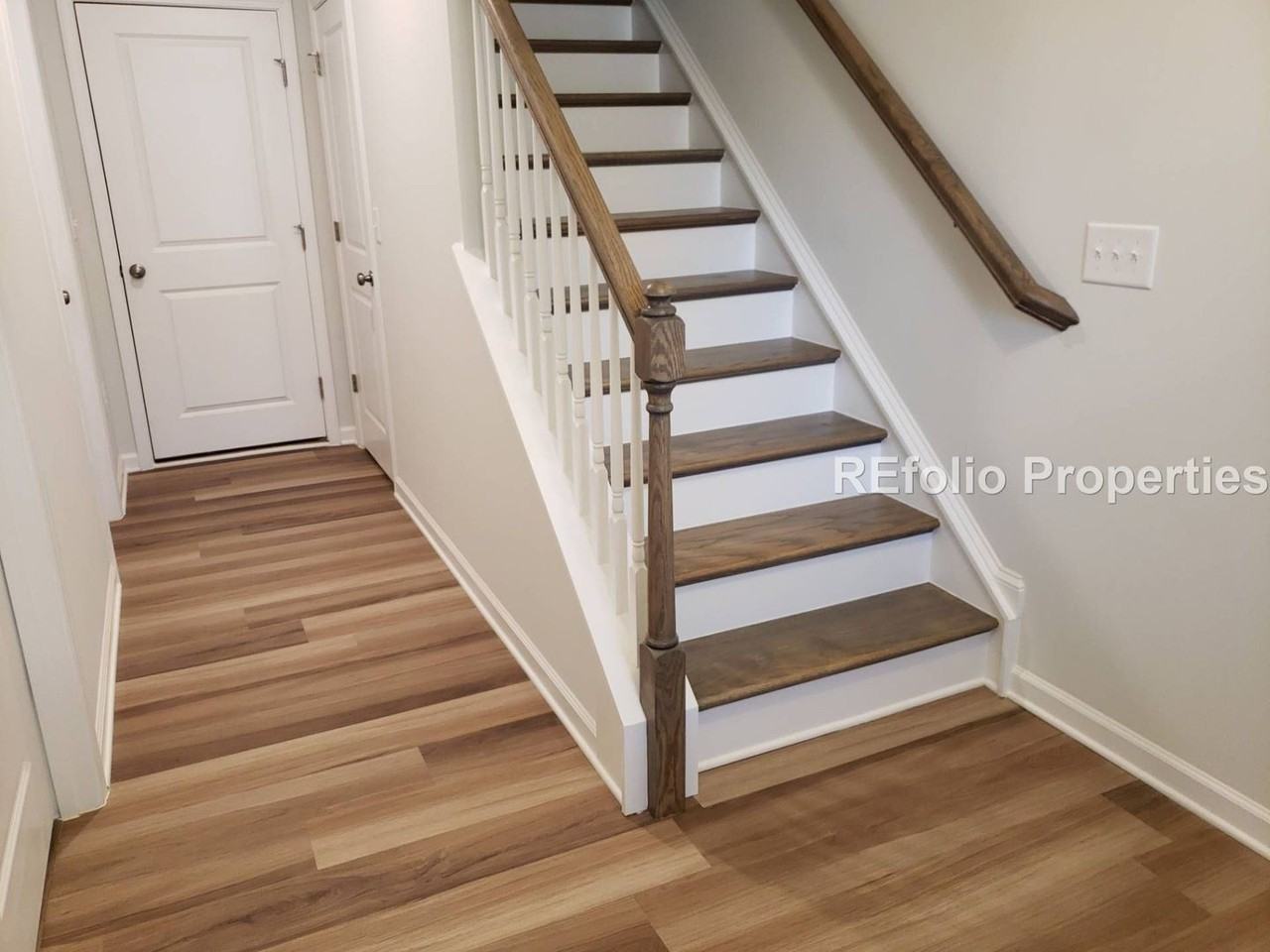 2927 Great Lawn Rd - Photo 5 of 28