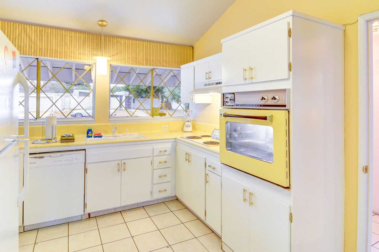 3442 Pueblo Way - Photo 6 of 18
