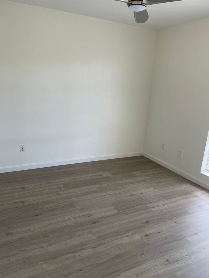 94-686 Lumiauau St - Photo 4 of 15