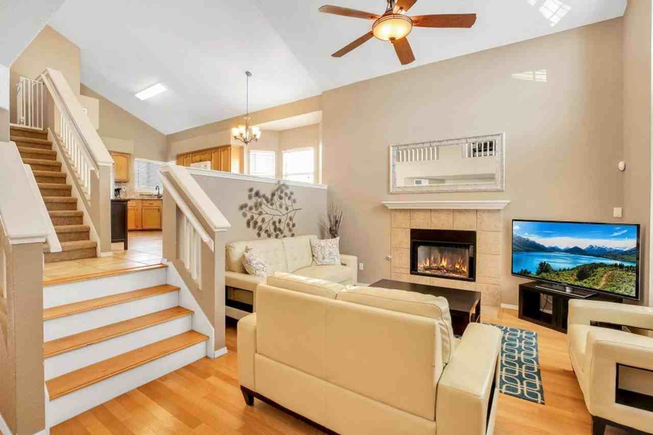 3305 Tierra Nevada Dr - Photo 3 of 30