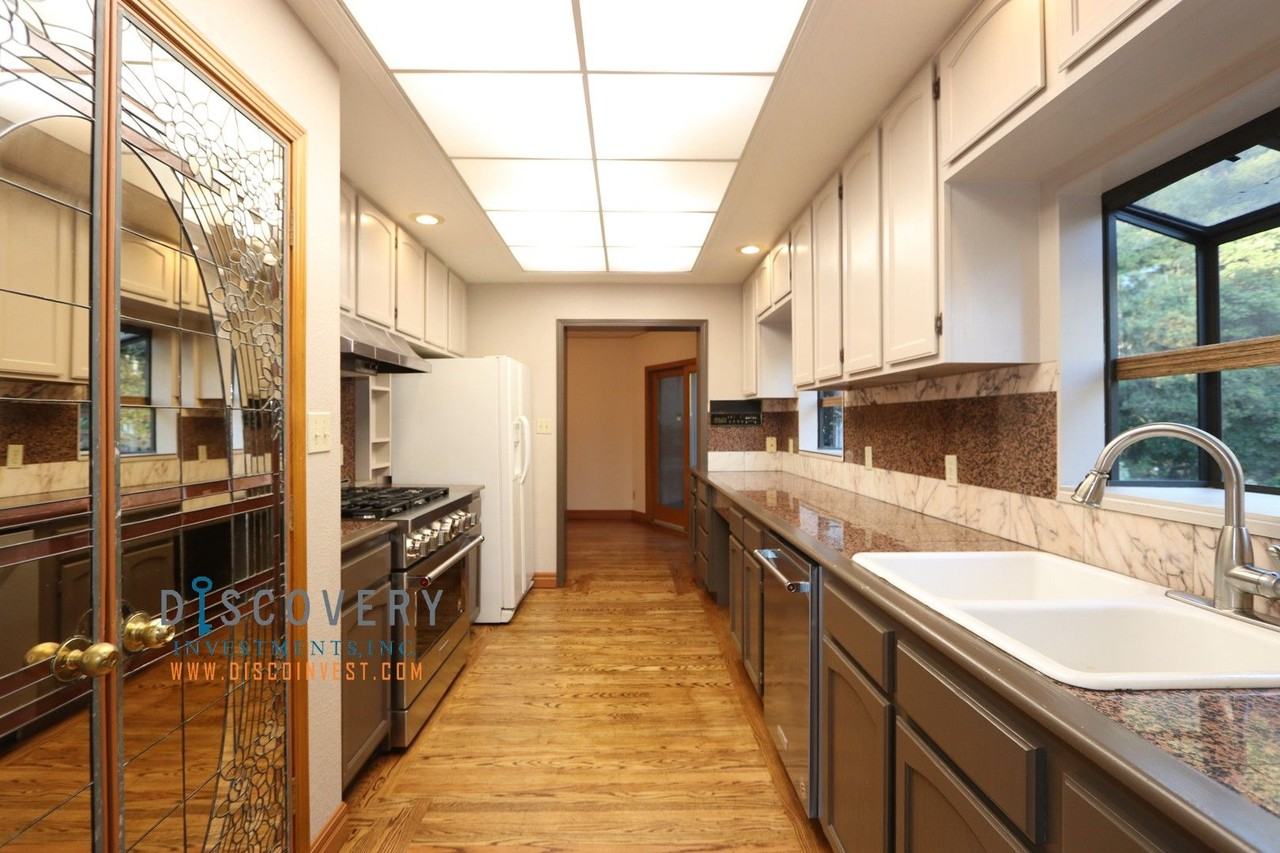 168 Oak Rd - Photo 6 of 22