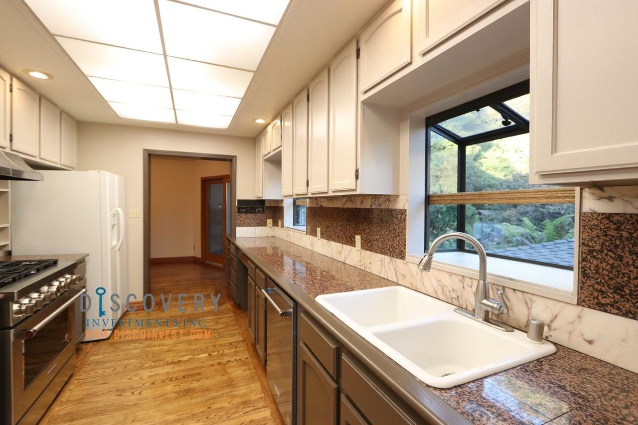 168 Oak Rd - Photo 7 of 22