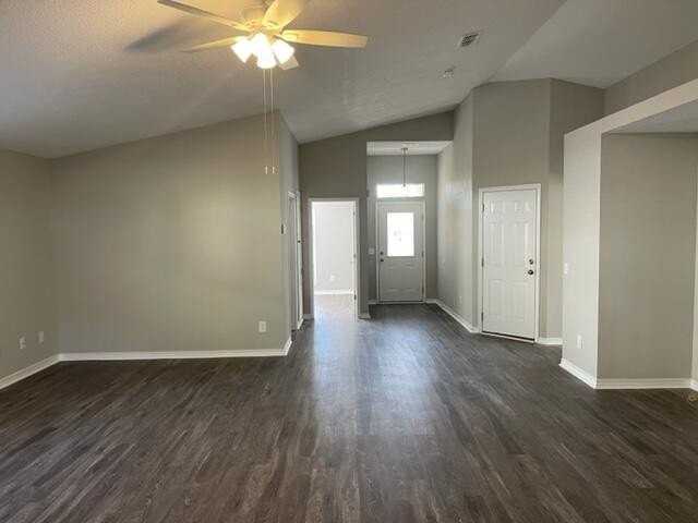 124 Sandstone Trl - Photo 3 of 16
