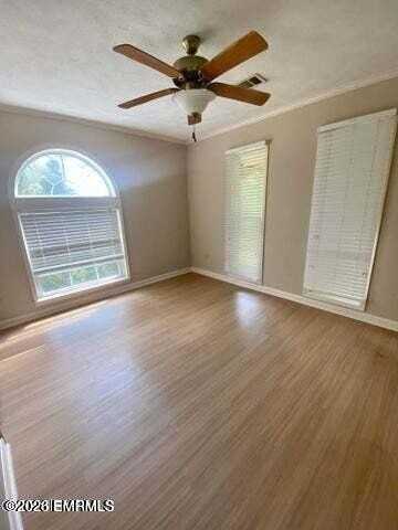 3683 Rollins Dr - Photo 7 of 11