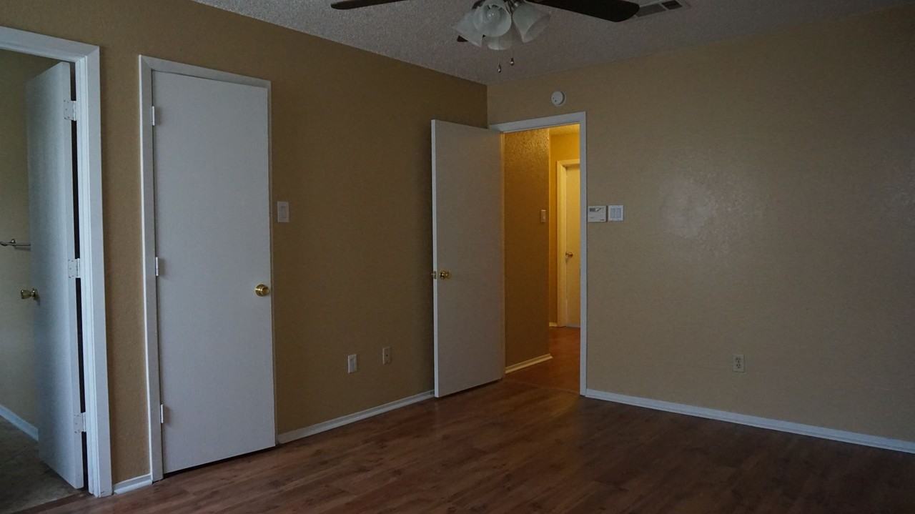 2806 Derby Dr - Photo 7 of 19