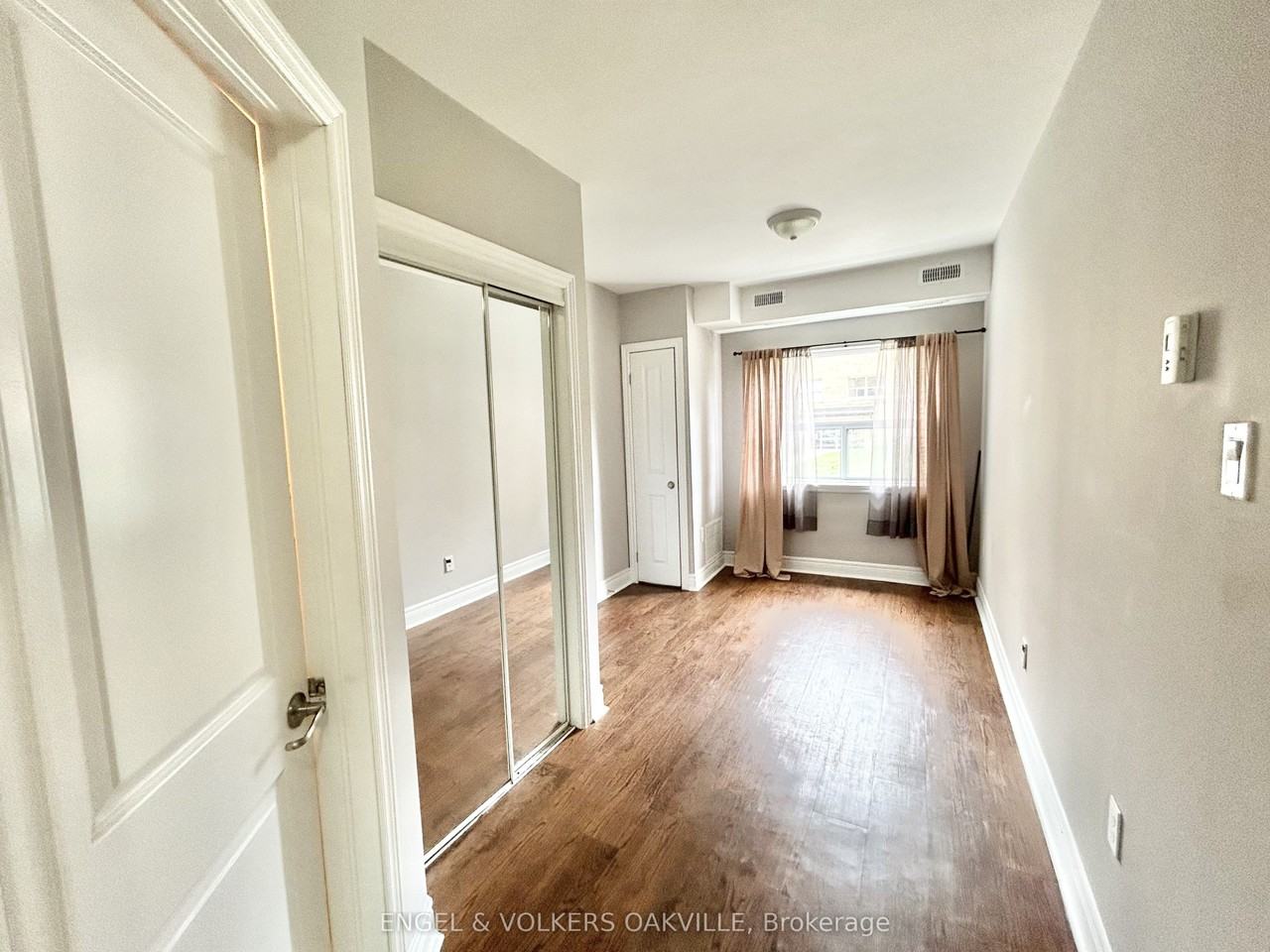 15 Thirty Third Street 109 - Photo 3 of 6