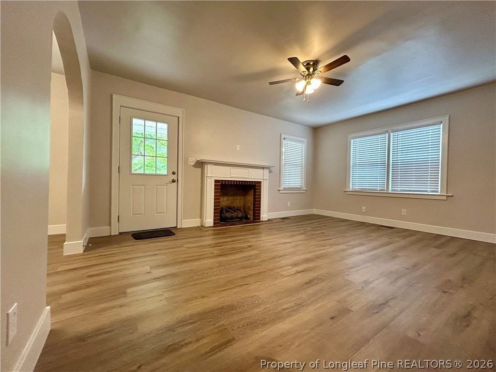 211 N Roberts St - Photo 4 of 23