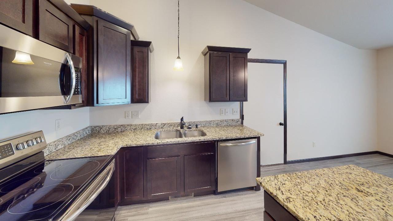 680 Denali Dr - Photo 4 of 10