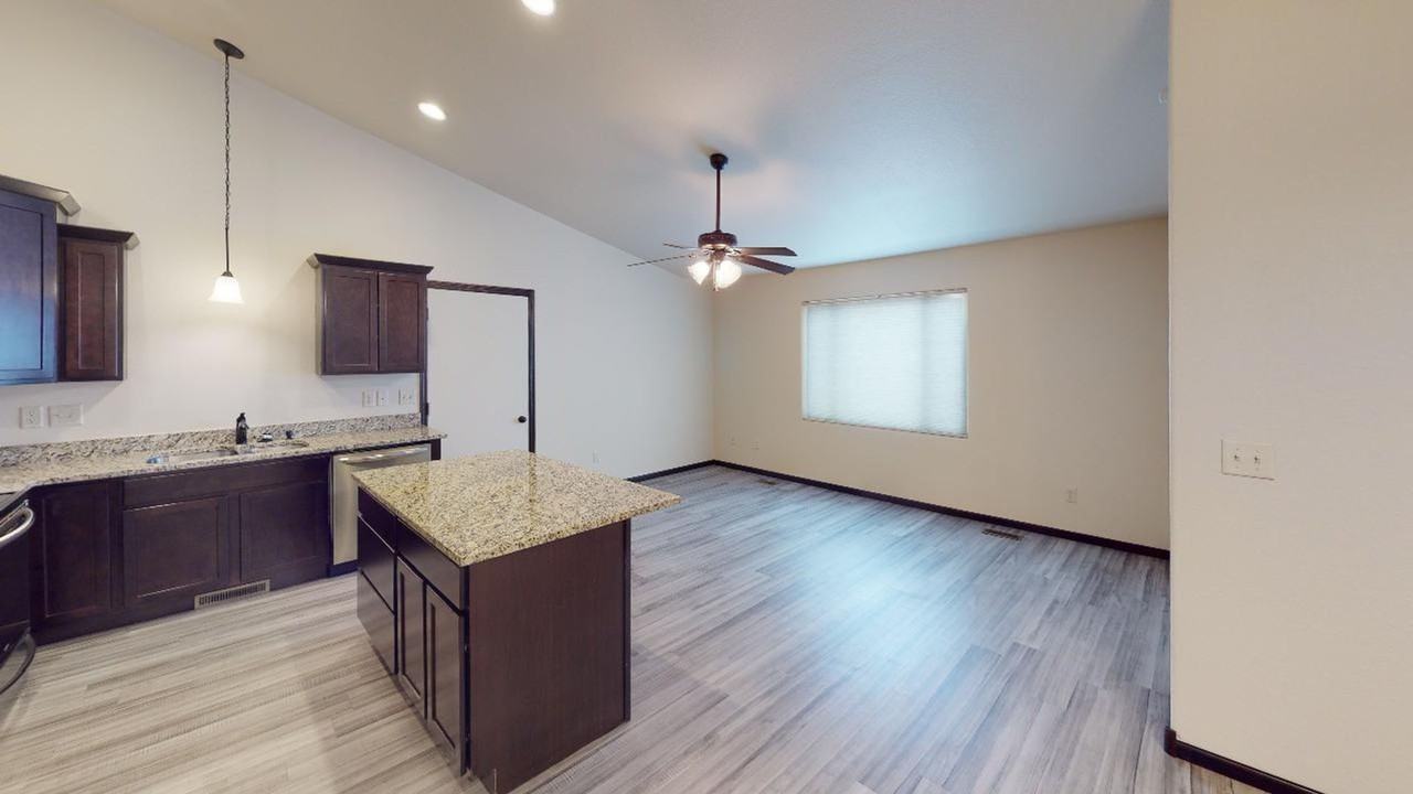 680 Denali Dr - Photo 5 of 10