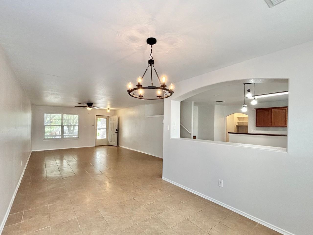 6426 Royal Rdg - Photo 3 of 22