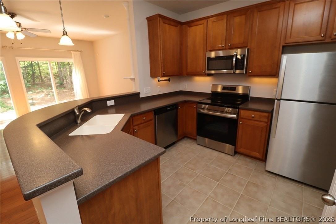 7122 Racine Way - Photo 5 of 32