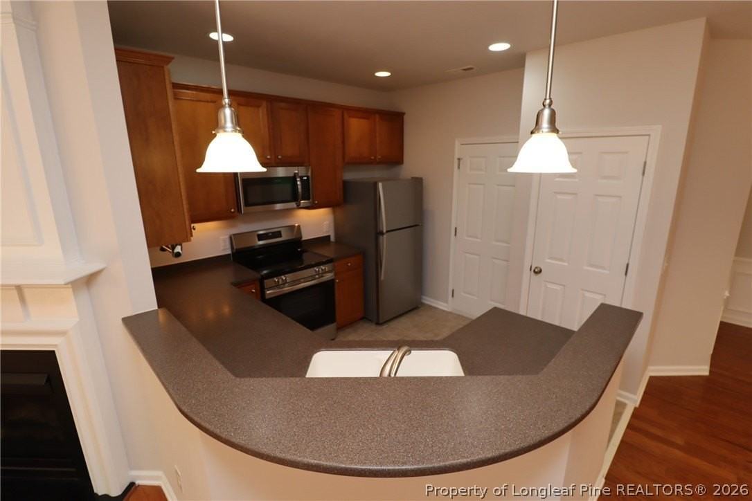 7122 Racine Way - Photo 6 of 32