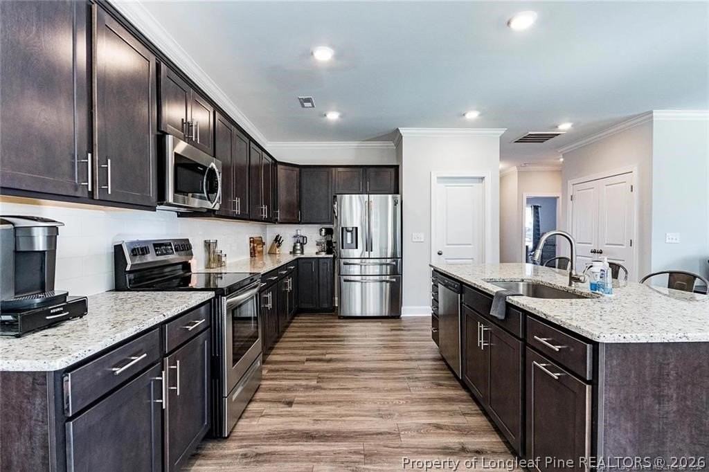 341 Manning Dr - Photo 4 of 10