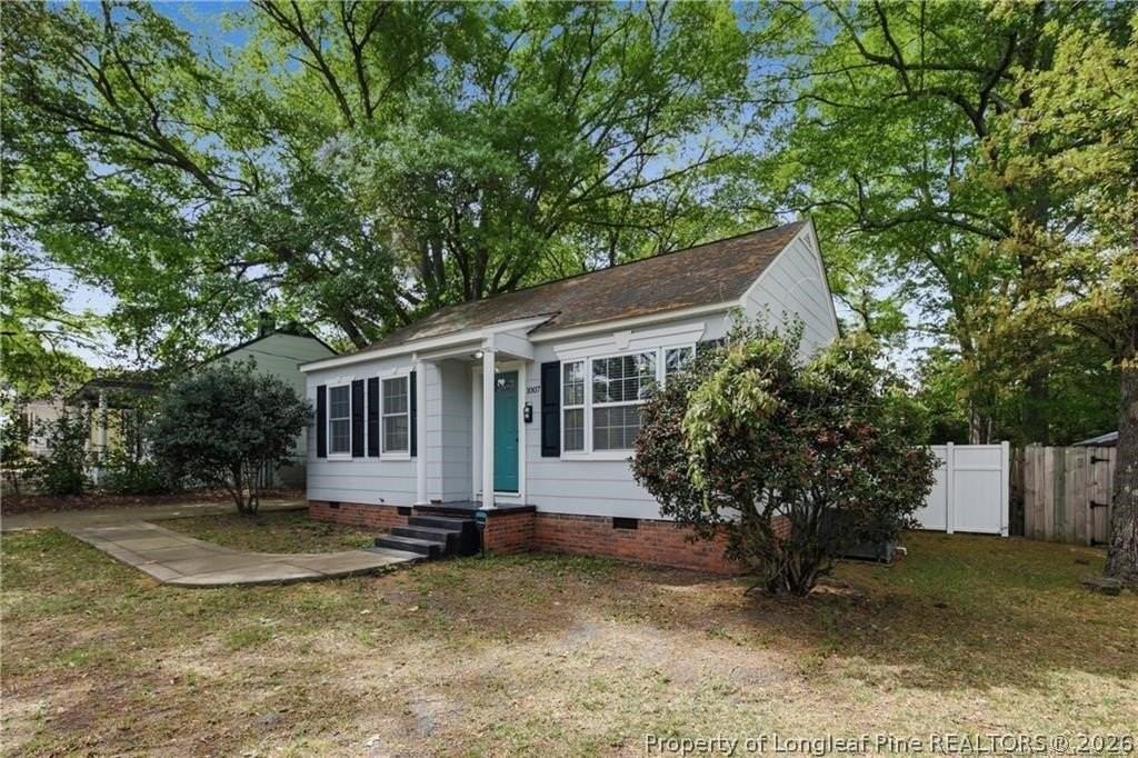 1007 Anarine Rd - Photo 2 of 14