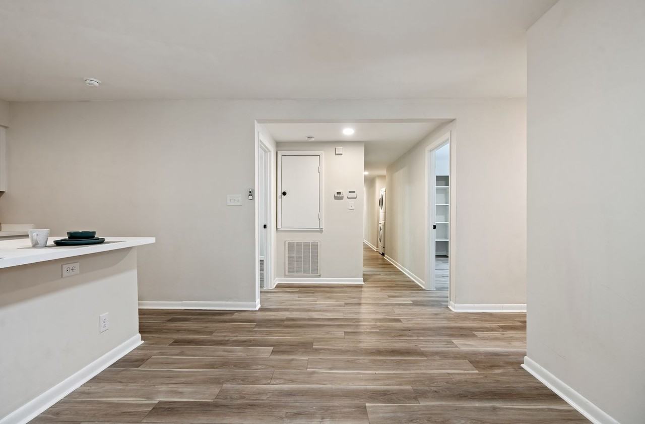 Modern Off Campus Student Living at The Ramsey - Photo 4 of 30