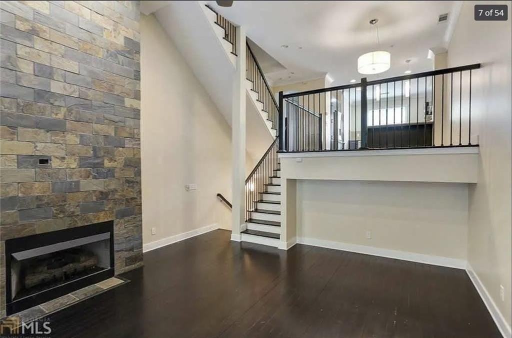 255 Southerland Ter Ne #104 - Photo 6 of 8