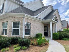 1733 Oakbrook Ln Nw #B - Photo 1 of 1