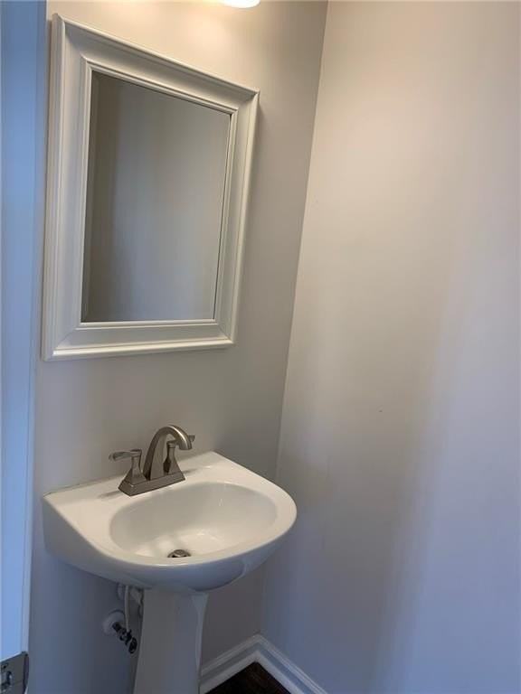 1733 Oakbrook Ln Nw #B - Photo 5 of 15