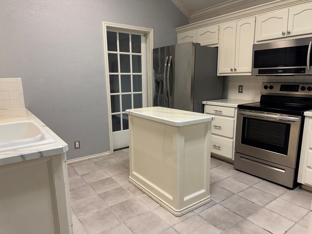 3214 Mark Ln #1 - Photo 3 of 10