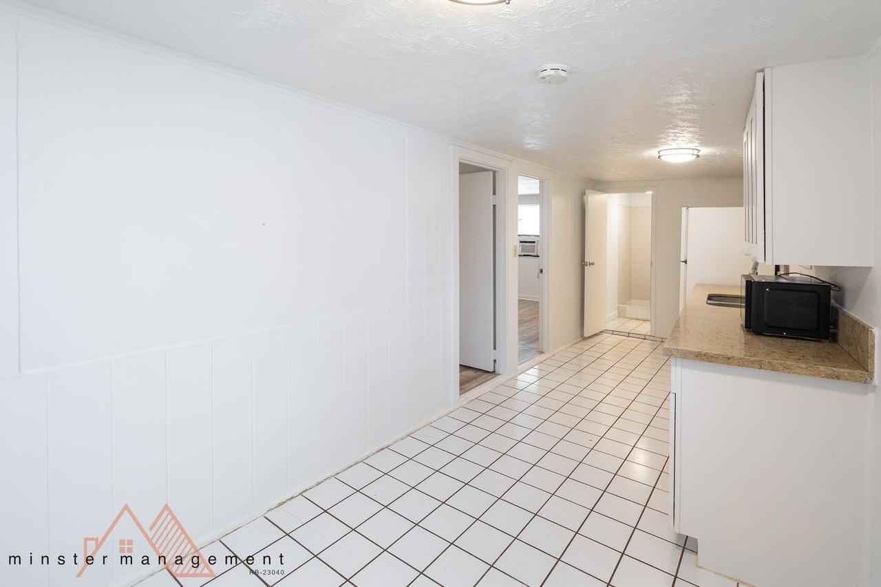 1322 Olino St #C - Photo 4 of 13