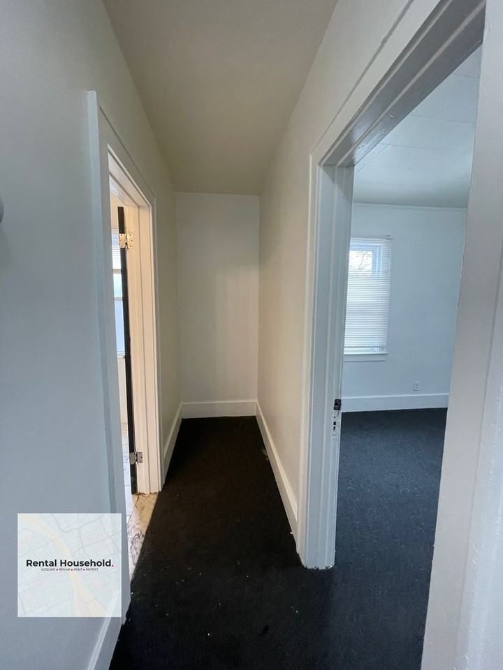 15740 Stout St - Photo 7 of 20