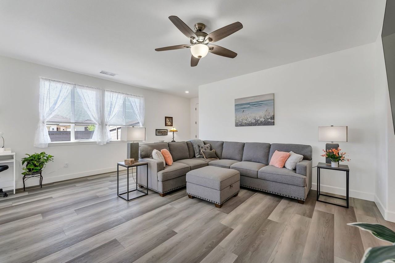 6934 Wild River Way - Photo 6 of 29