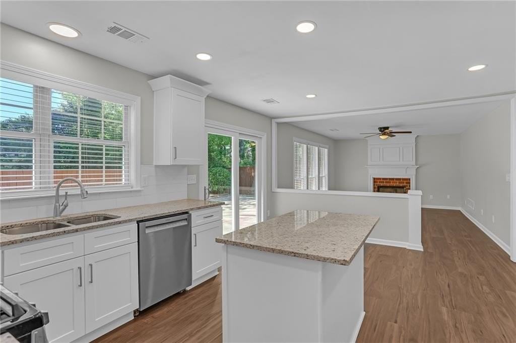 3527 Chastain Glen Ln Ne - Photo 7 of 34