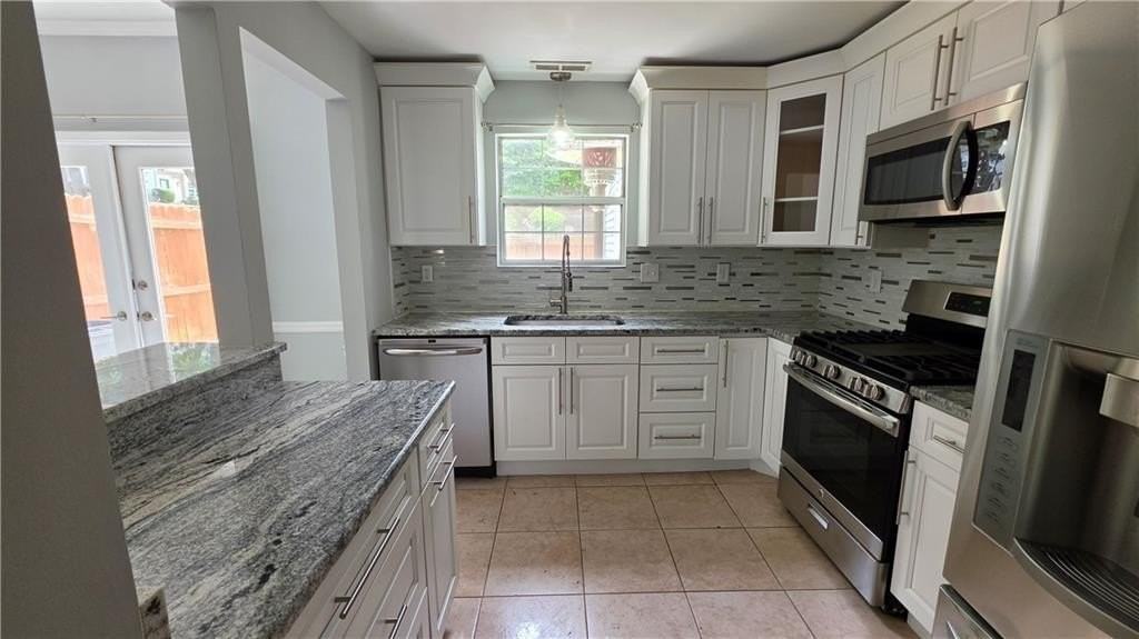 1003 Wedgewood Way - Photo 3 of 20