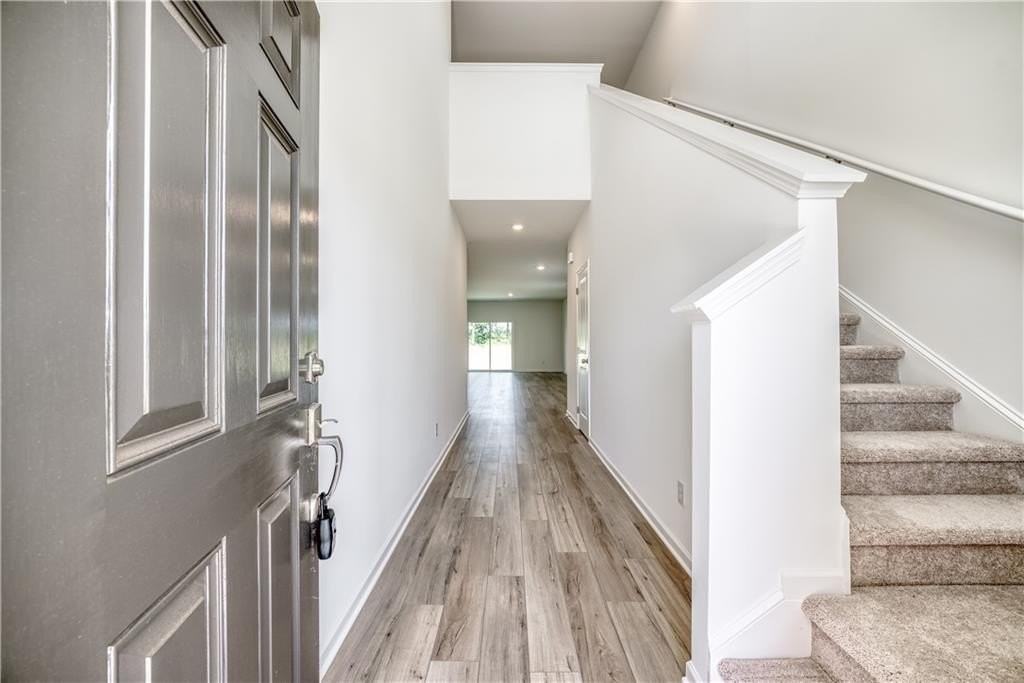 49 Kestrell Dr - Photo 4 of 34