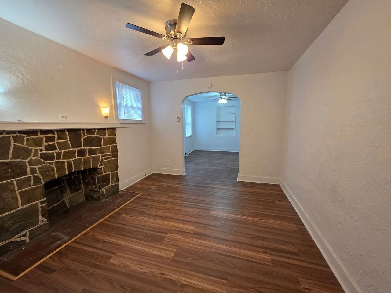 703 Waddell Ave - Photo 4 of 13