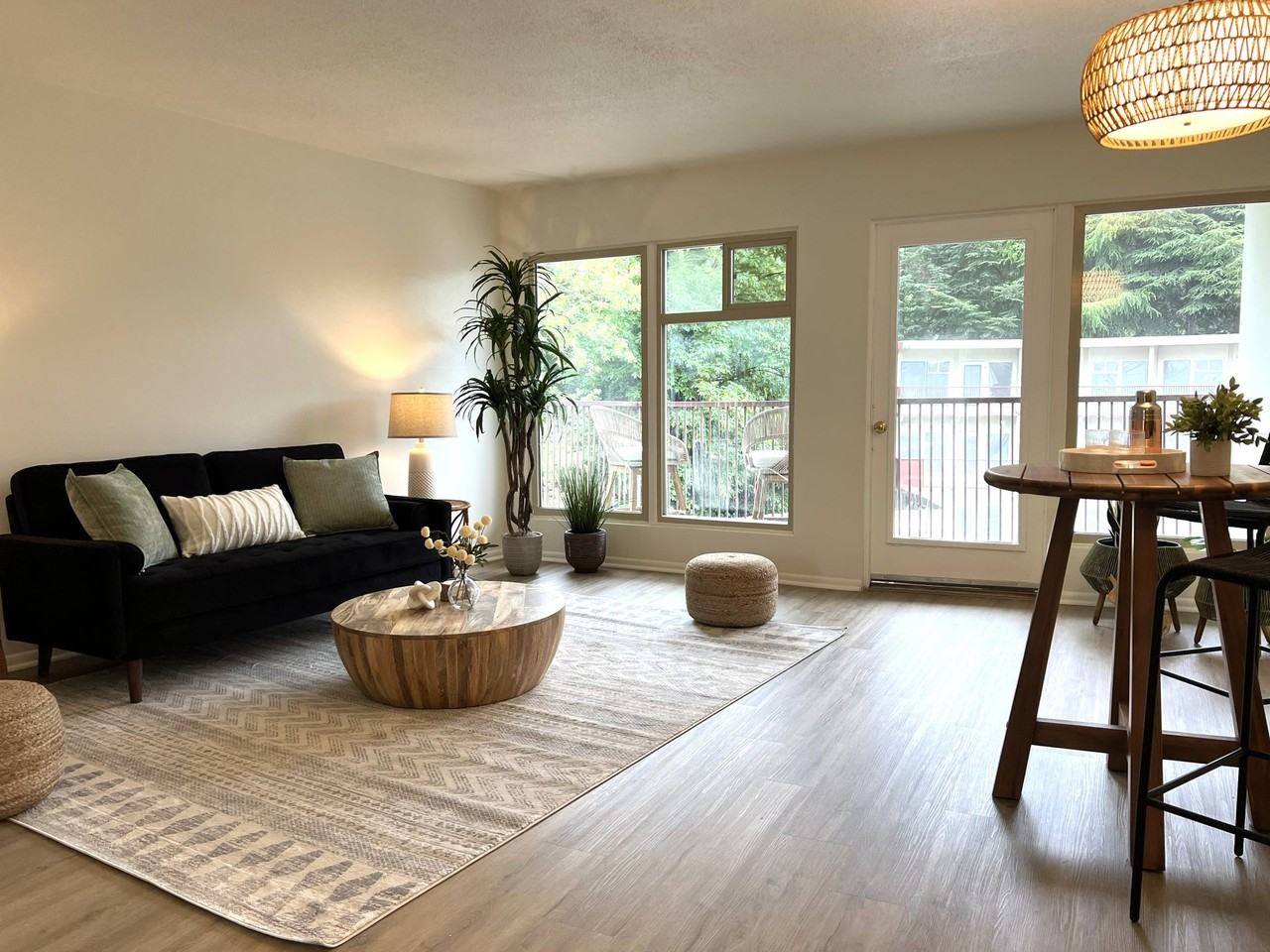 Crescent Apartments - Photo 3 of 42