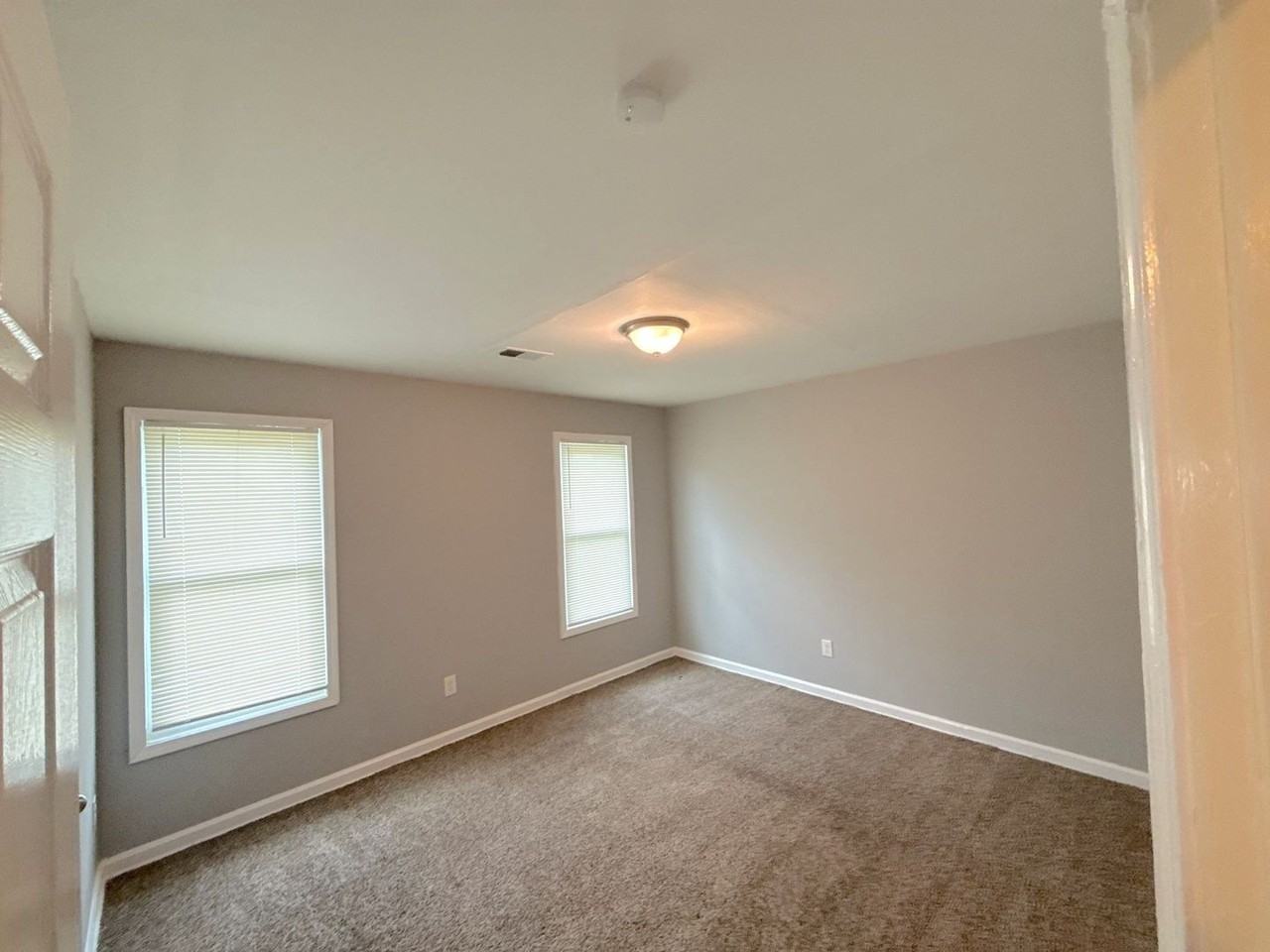 4360 Bluebell St - Photo 4 of 5