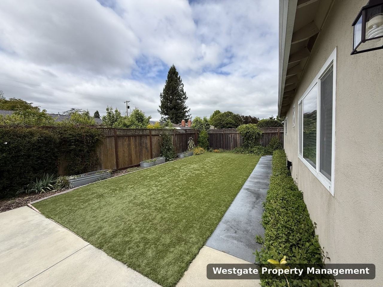1729 Kearny St - Photo 7 of 14