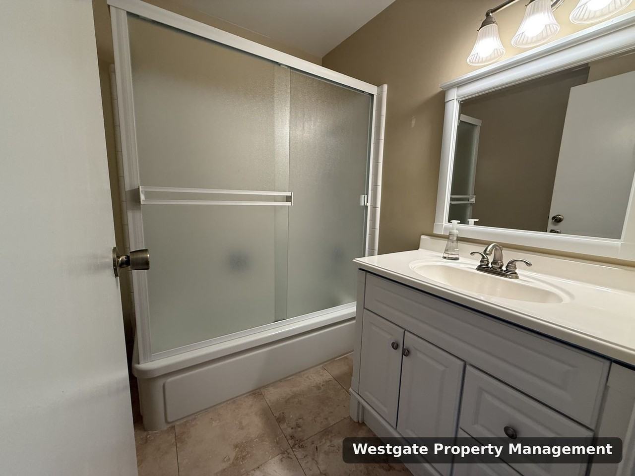 1729 Kearny St - Photo 6 of 14
