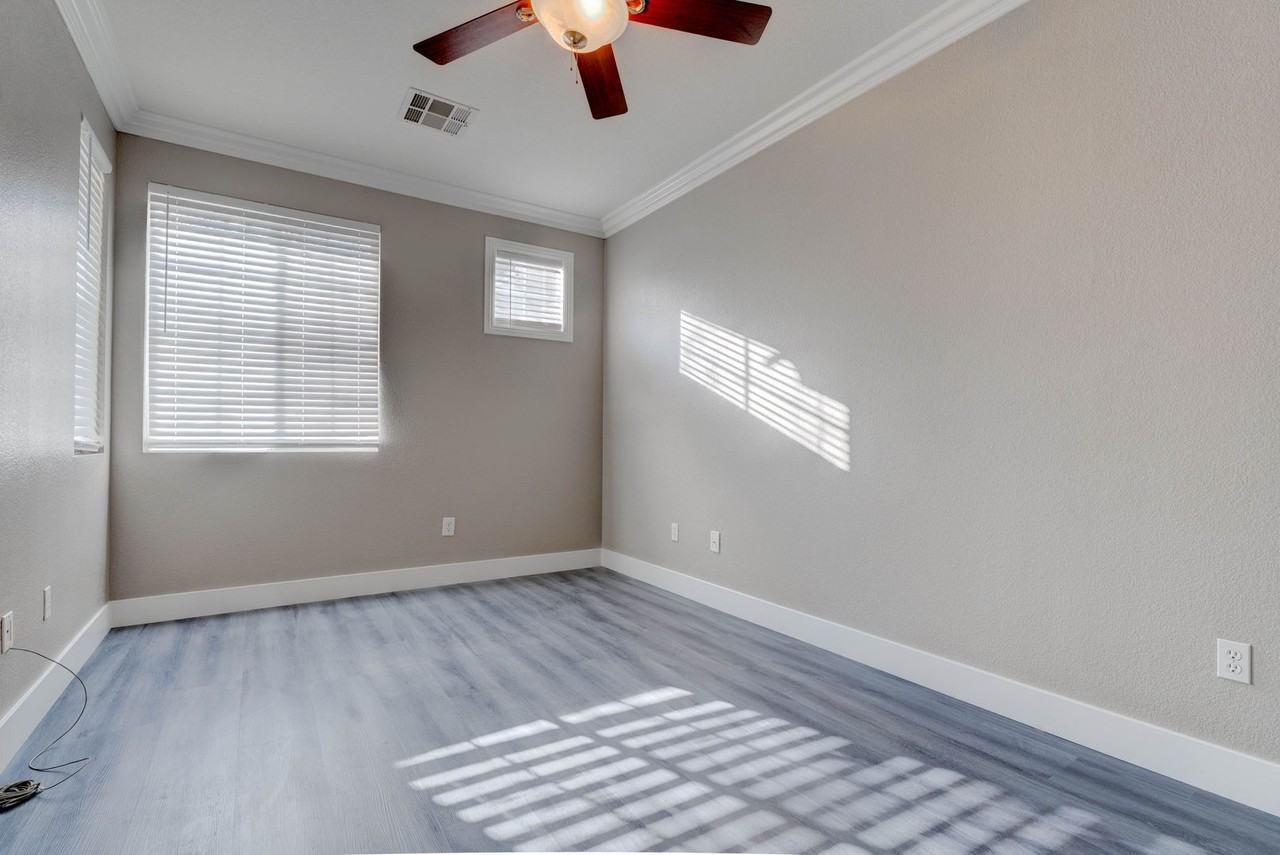 2782 Gallant Hills Dr - Photo 2 of 39