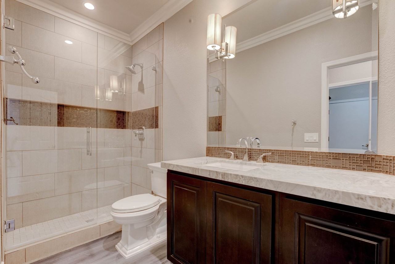2782 Gallant Hills Dr - Photo 5 of 39