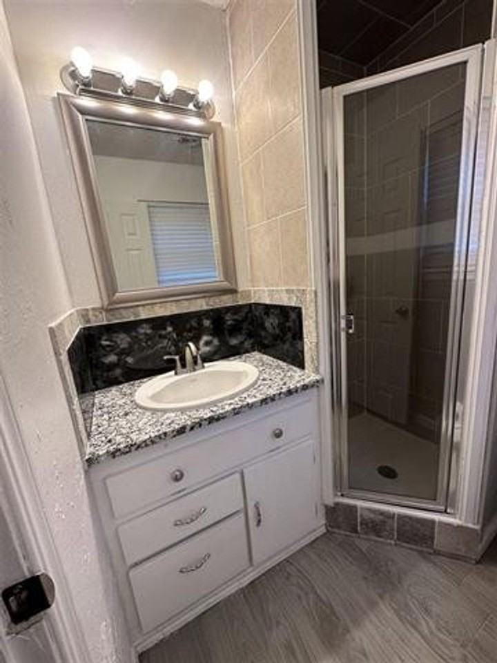 158 Sw 69th St - Photo 6 of 17