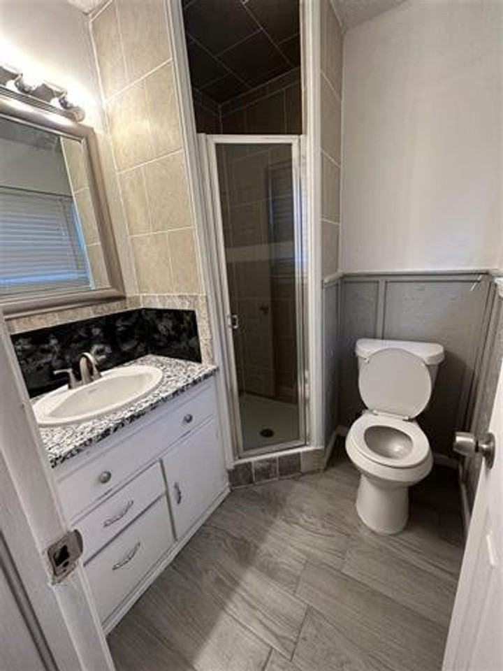 158 Sw 69th St - Photo 7 of 17