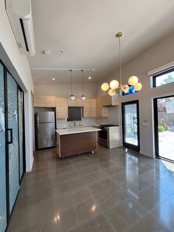 15824 Septo St - Photo 6 of 14