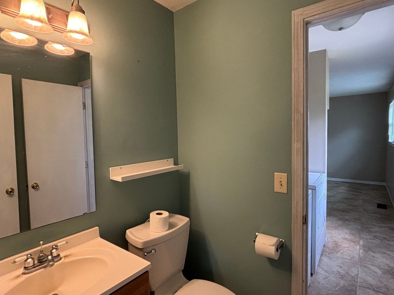 1713 Mason Dixon Dr S - Photo 5 of 11