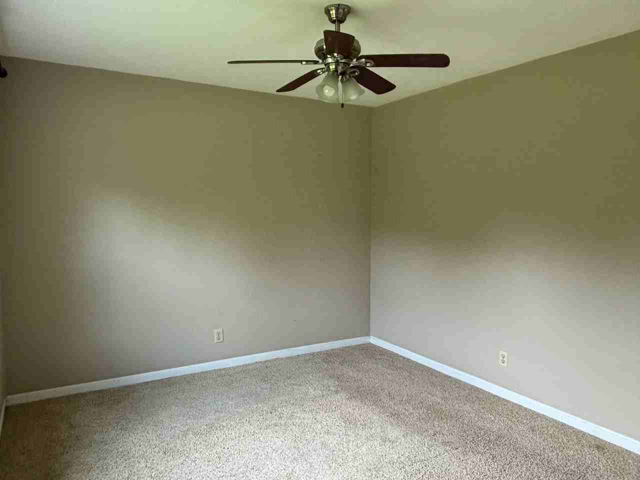 1713 Mason Dixon Dr S - Photo 6 of 11