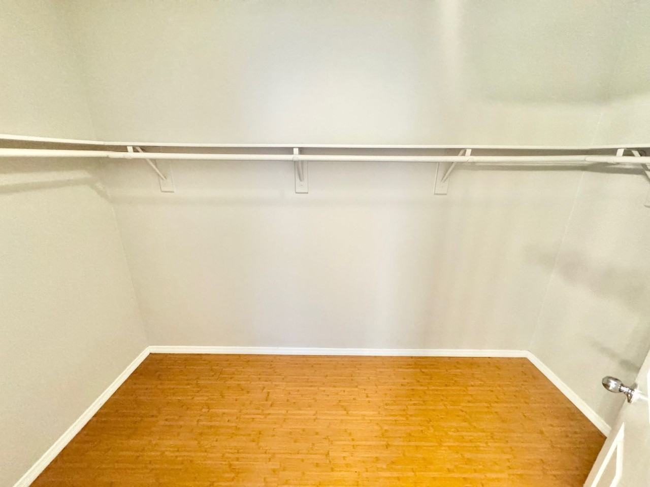 1092 Whispering Birch Ave - Photo 5 of 35