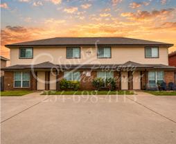2710 Vernice Loop #B - Photo 1 of 1