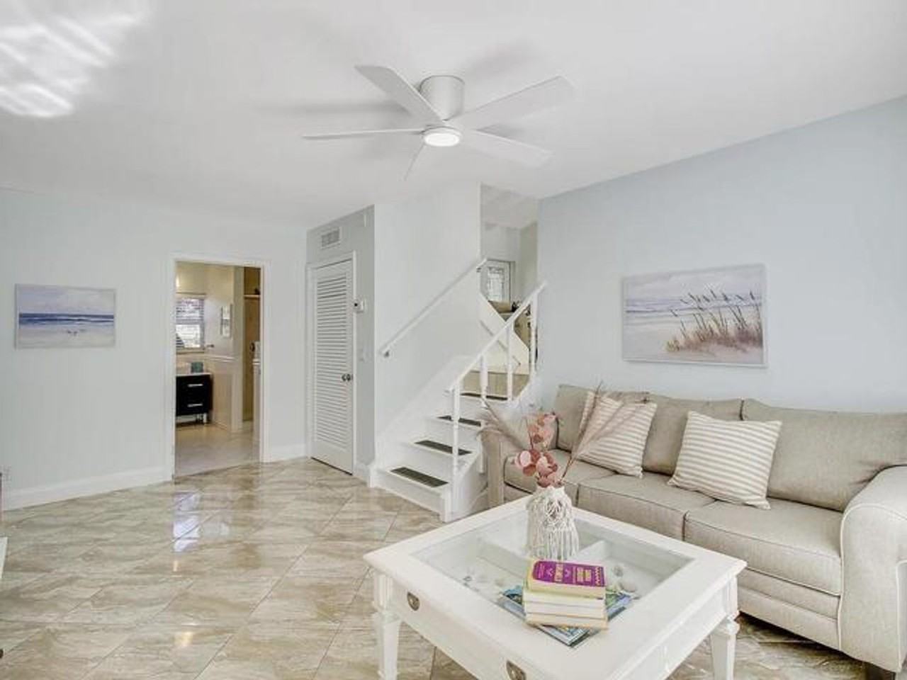 1310 Manor Dr - Photo 4 of 17