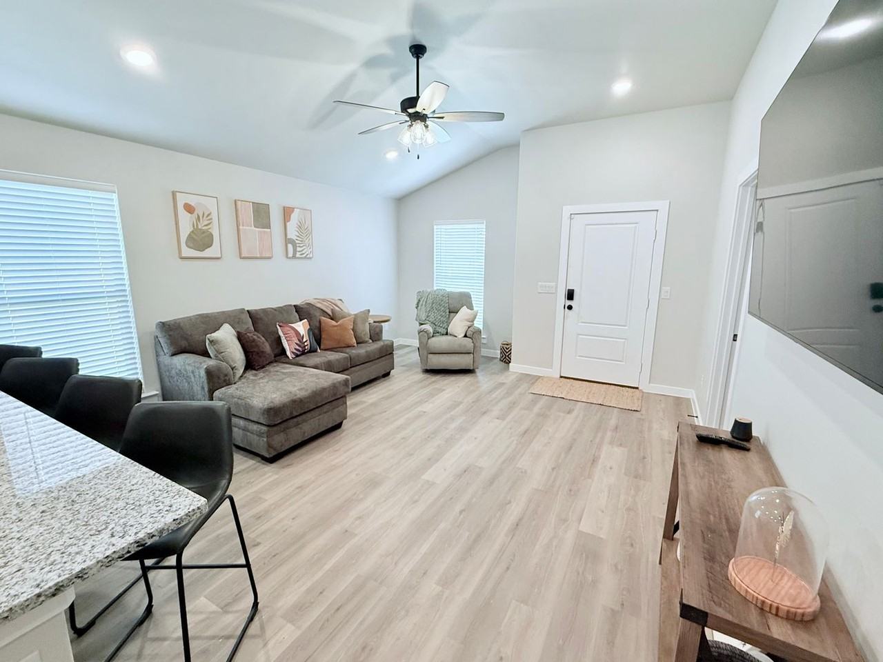 3016 140th St - Photo 3 of 16