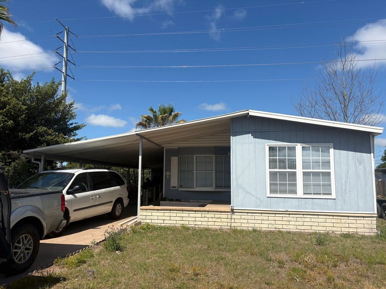 4639 Coral St - Photo 2 of 12