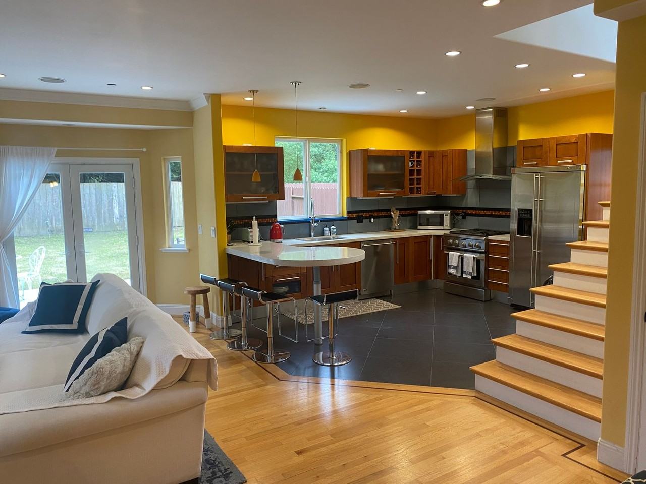 337 Southcliff Ave - Photo 5 of 14